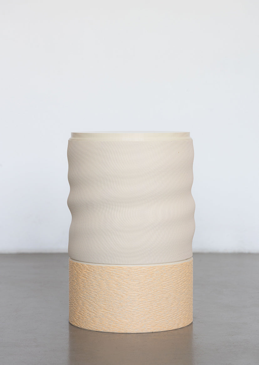 Stool 14 liquid lines